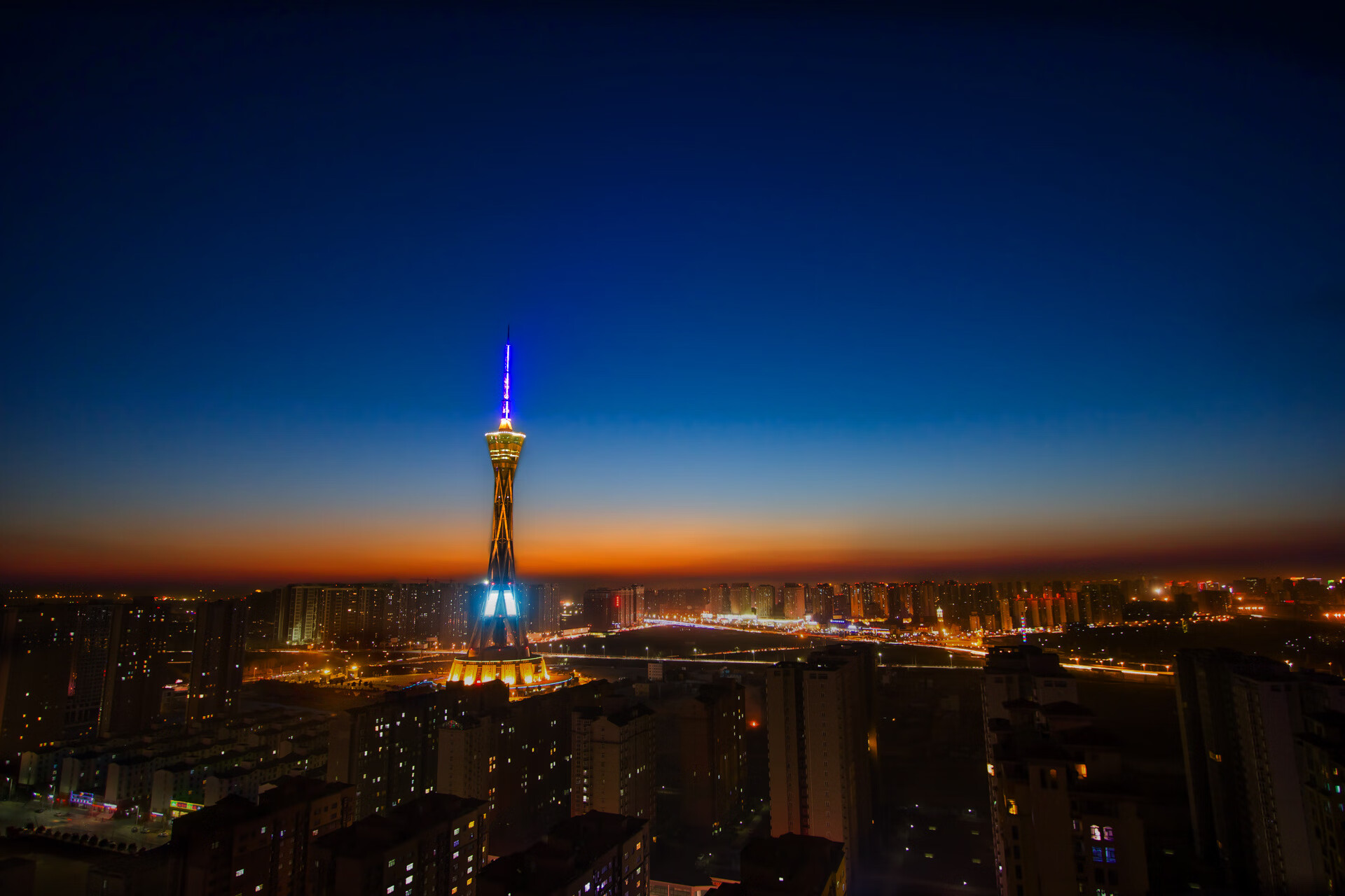 传奇教练的战术秘密,助力球队持续冲冠,传奇主教练