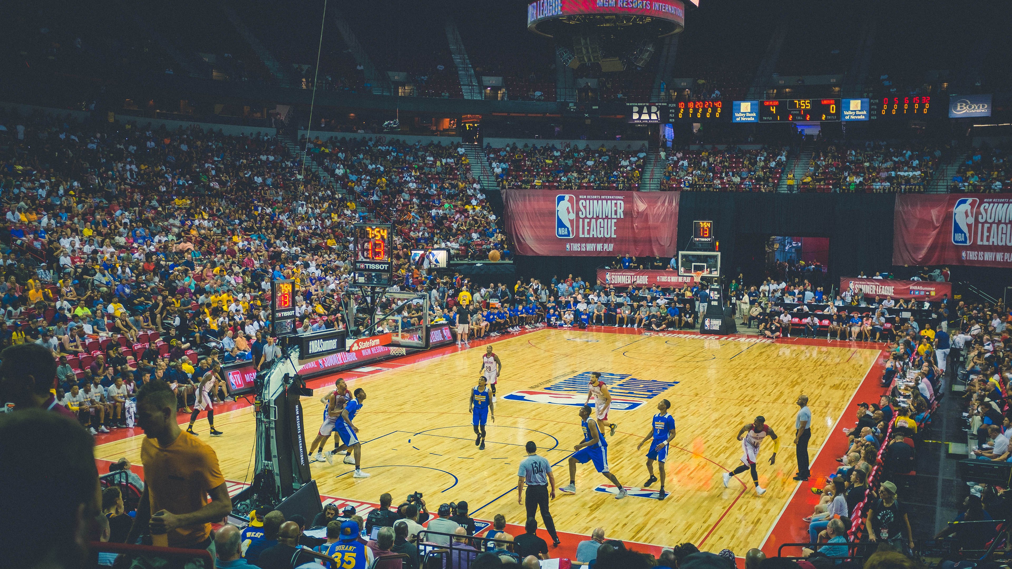 五大联赛转播大曝光:哪个联赛收视率最高?,五大联赛转播费排名