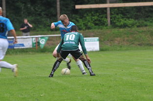 世俱杯2025赛程-英超球队基于运动表现数据的战术布置调整案例，英超战术分析