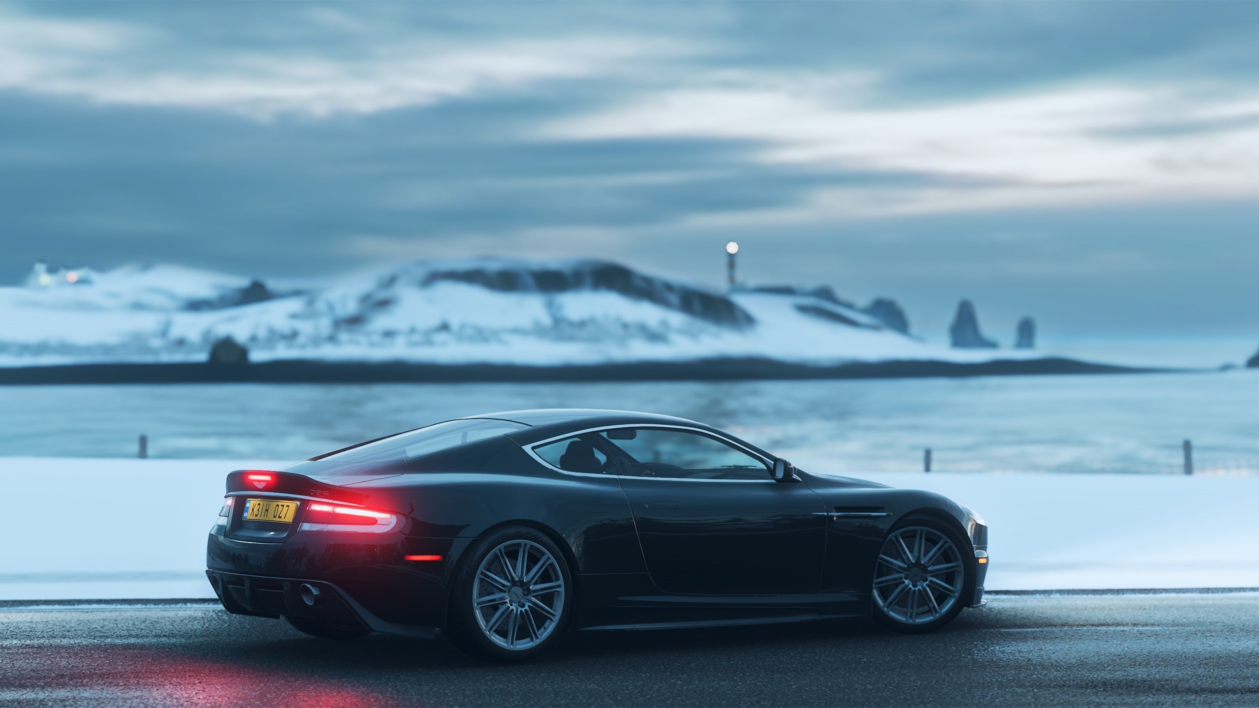 亚特兰大前压策略持续打击对方中场,亚特兰大阵型